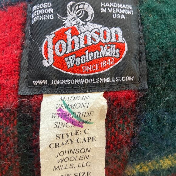 Buttoned Woolen Cape from Johnson Woolen Mills - Picture 6 of 7